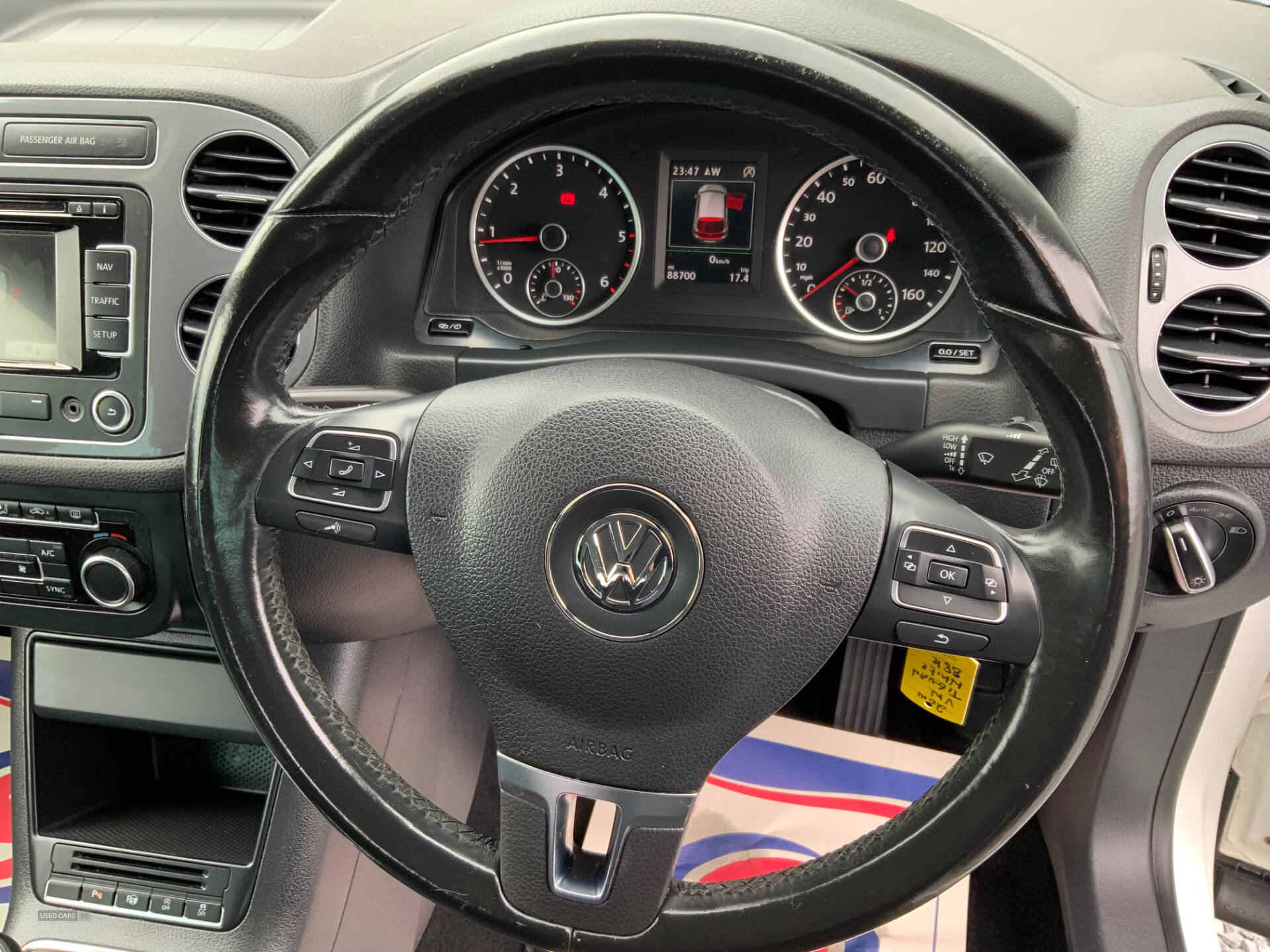 Dec 2014 Volkswagen Tiguan 2.0 TDi BlueMotion Tech Match 5dr [2WD]