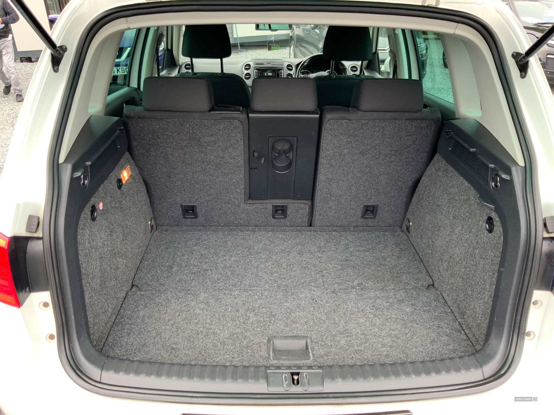 Dec 2014 Volkswagen Tiguan 2.0 TDi BlueMotion Tech Match 5dr [2WD]