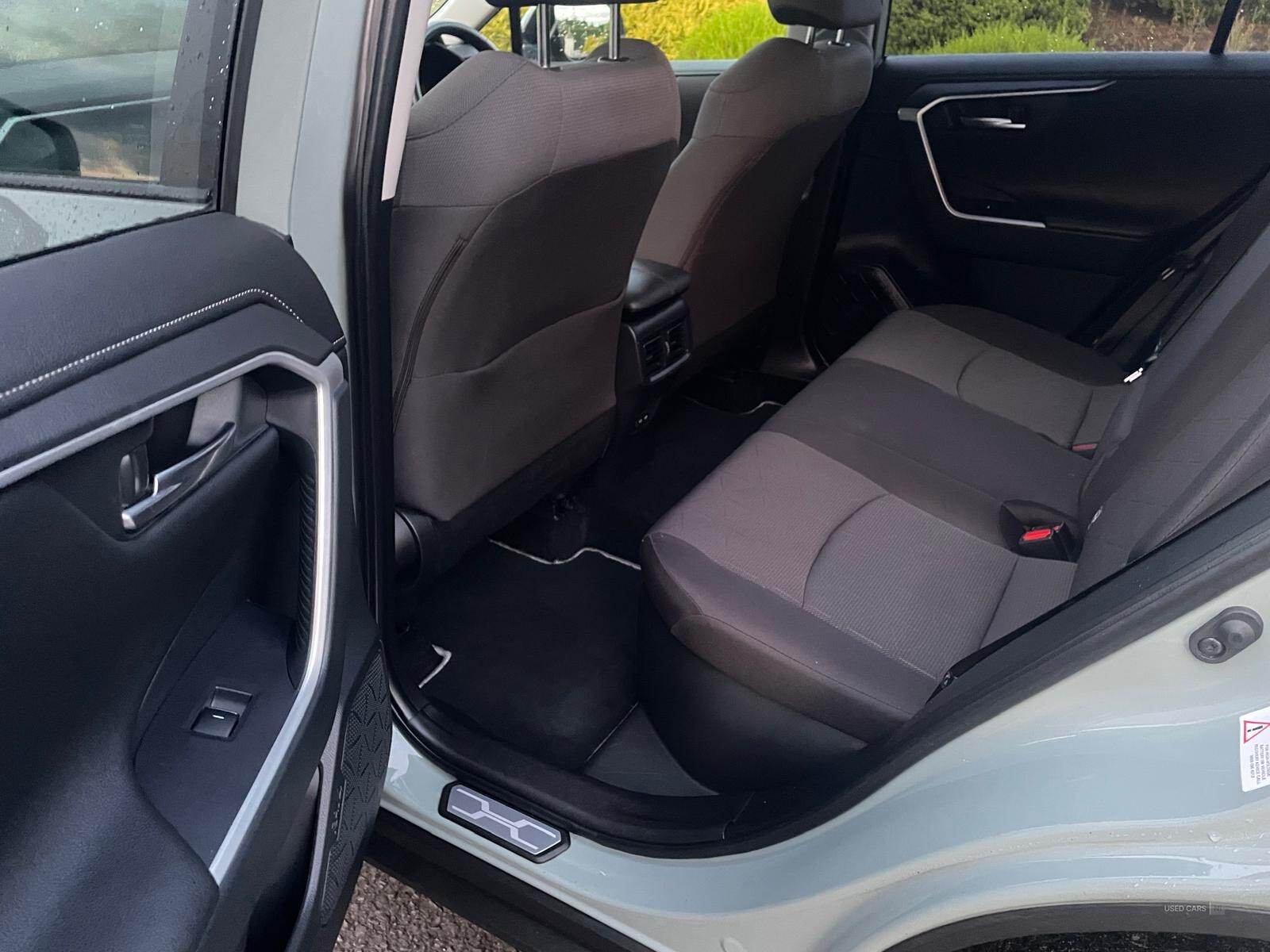 Mar 2023 Toyota RAV4 2.5 VVT-i Hybrid Design 5dr CVT 2WD