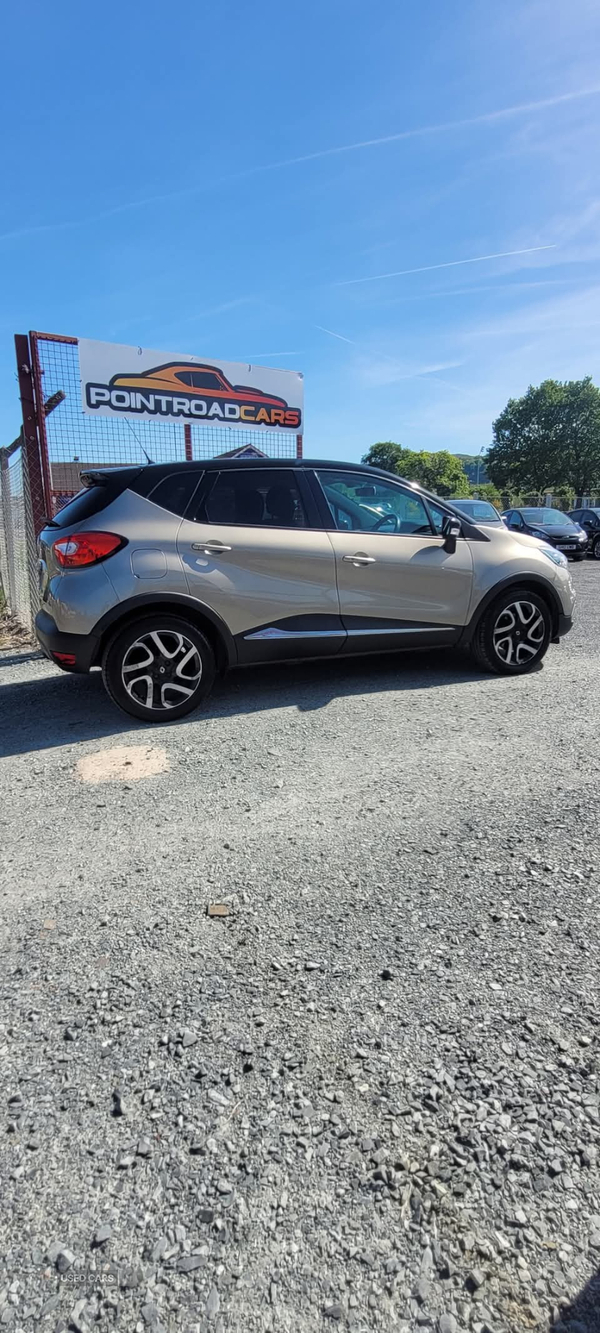 Renault Captur DIESEL HATCHBACK in Down