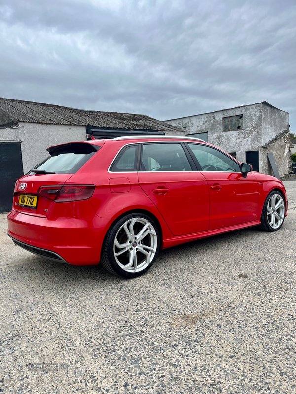 Audi A3 DIESEL SPORTBACK in Down