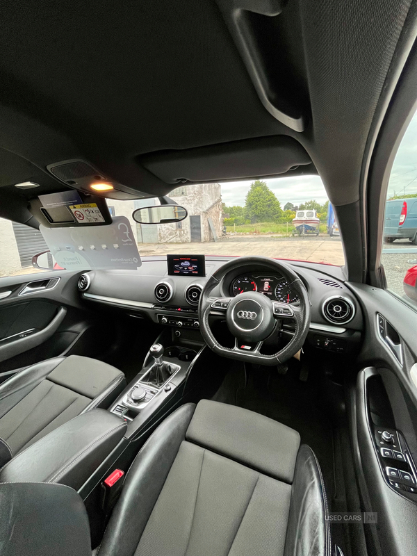 Audi A3 DIESEL SPORTBACK in Down