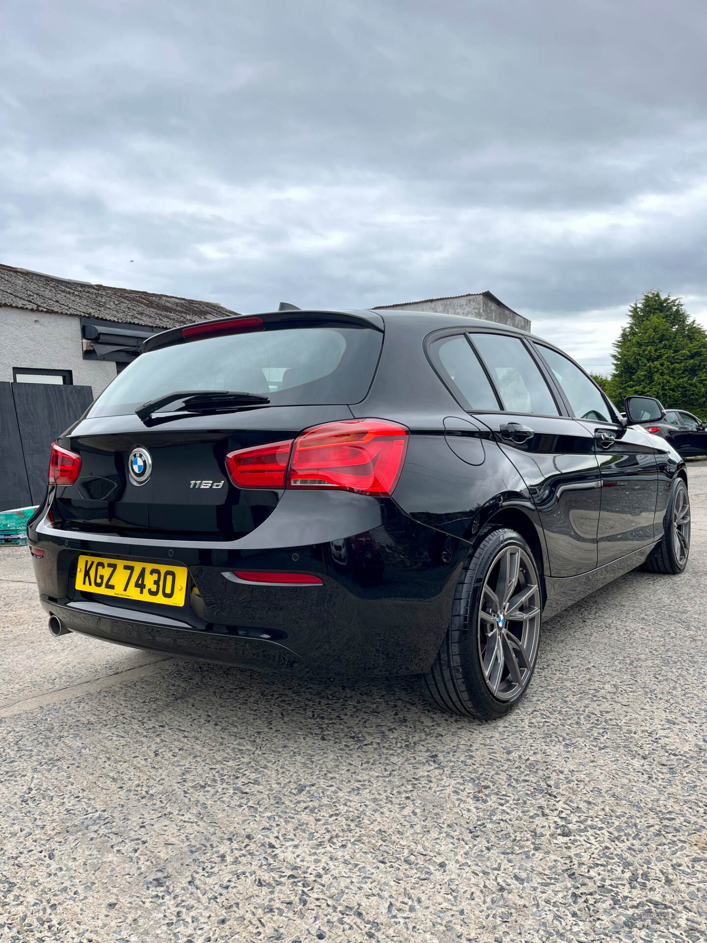 BMW 1 Series DIESEL HATCHBACK in Down