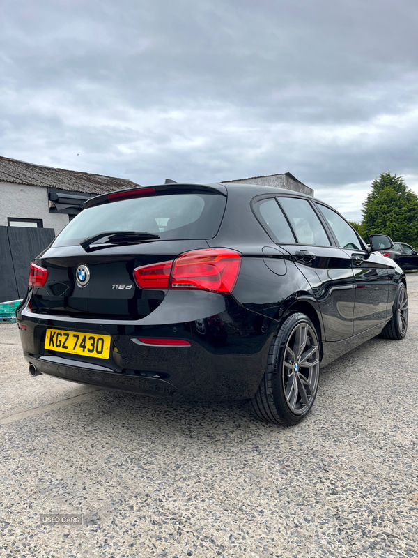 BMW 1 Series DIESEL HATCHBACK in Down