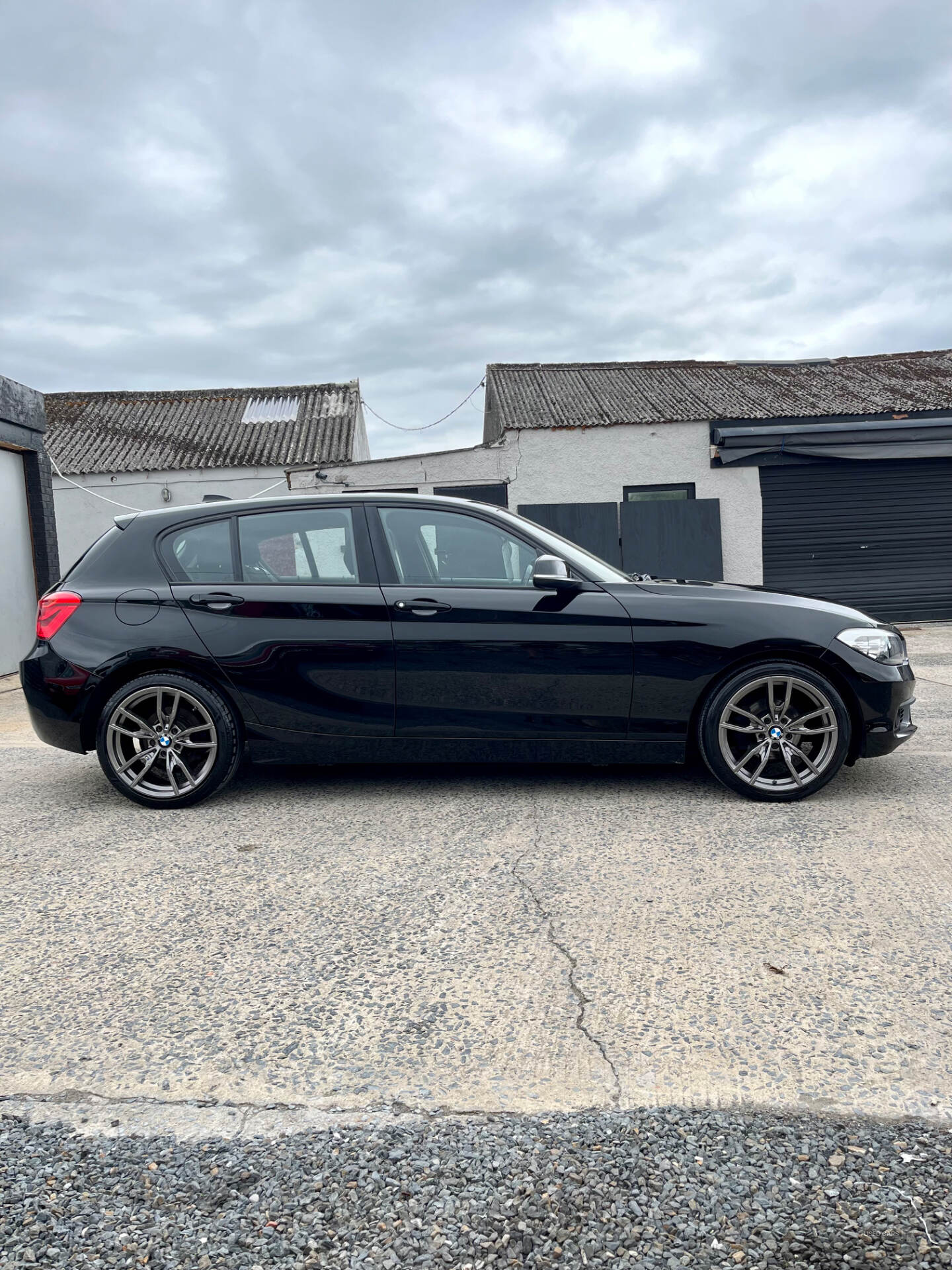 BMW 1 Series DIESEL HATCHBACK in Down