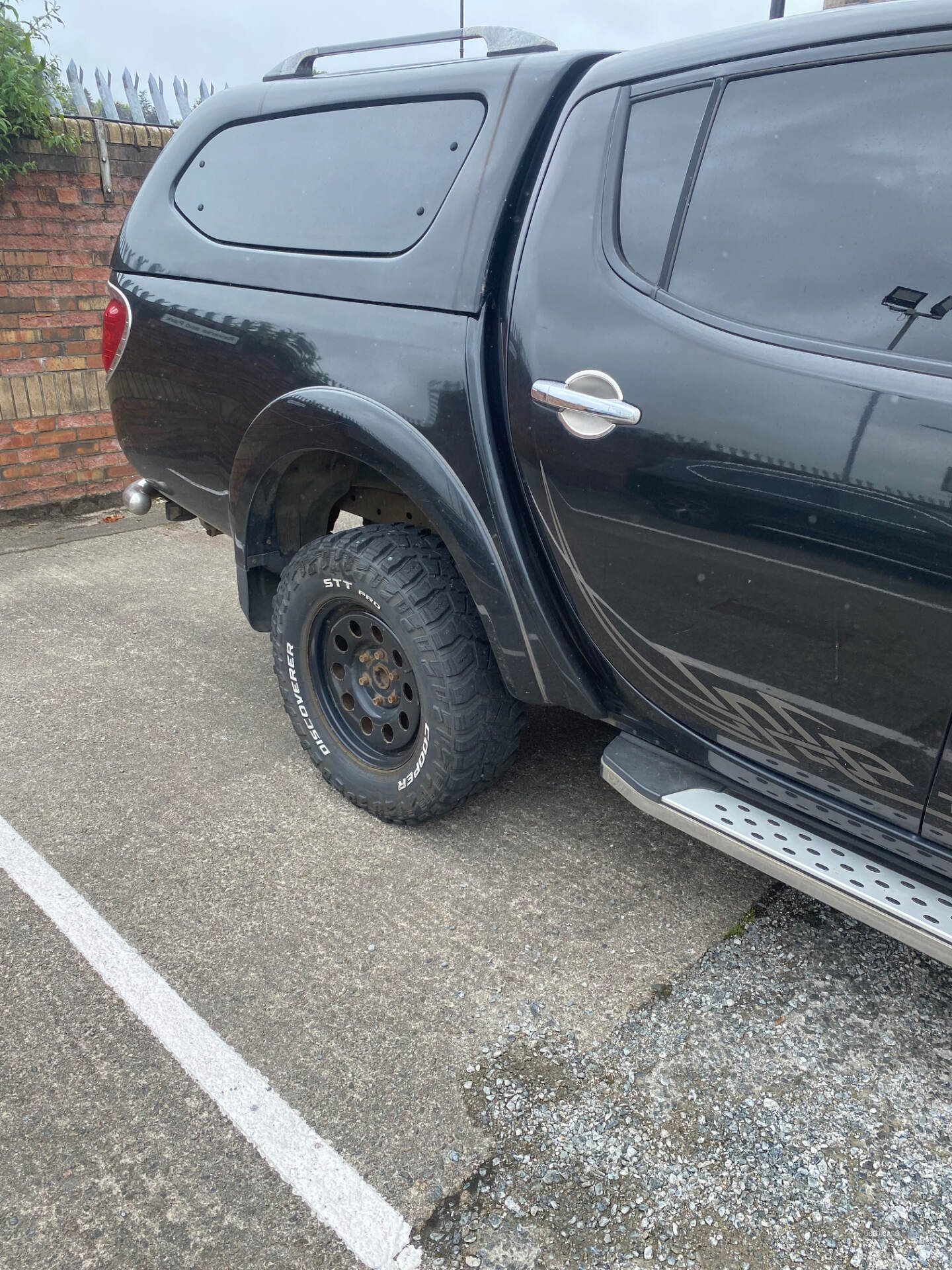 Mar 2011 Mitsubishi L200 Double Cab DI-D Barbarian 4WD 176Bhp