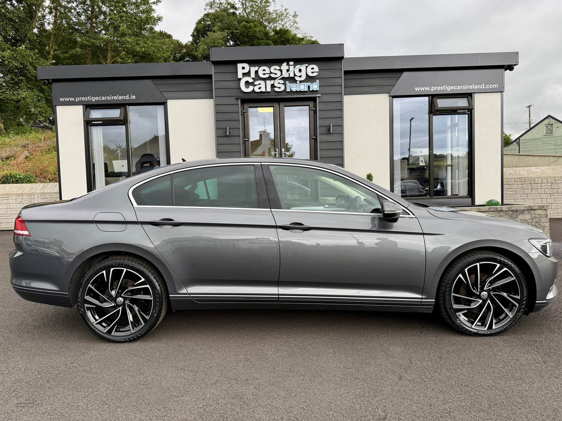 Volkswagen Passat DIESEL SALOON in Tyrone