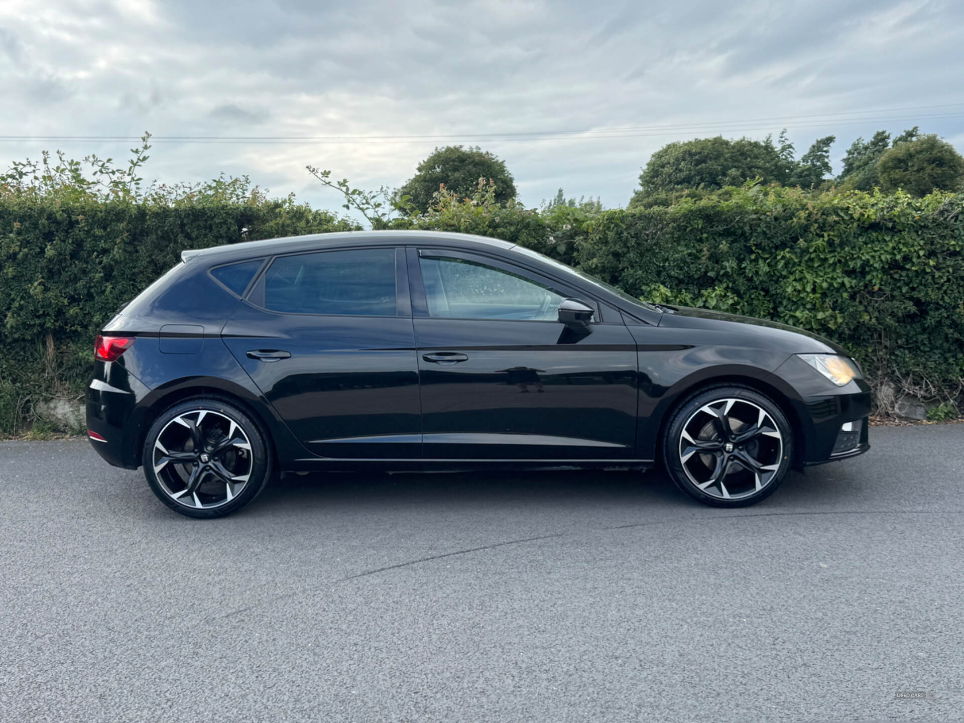 Seat Leon DIESEL HATCHBACK in Down