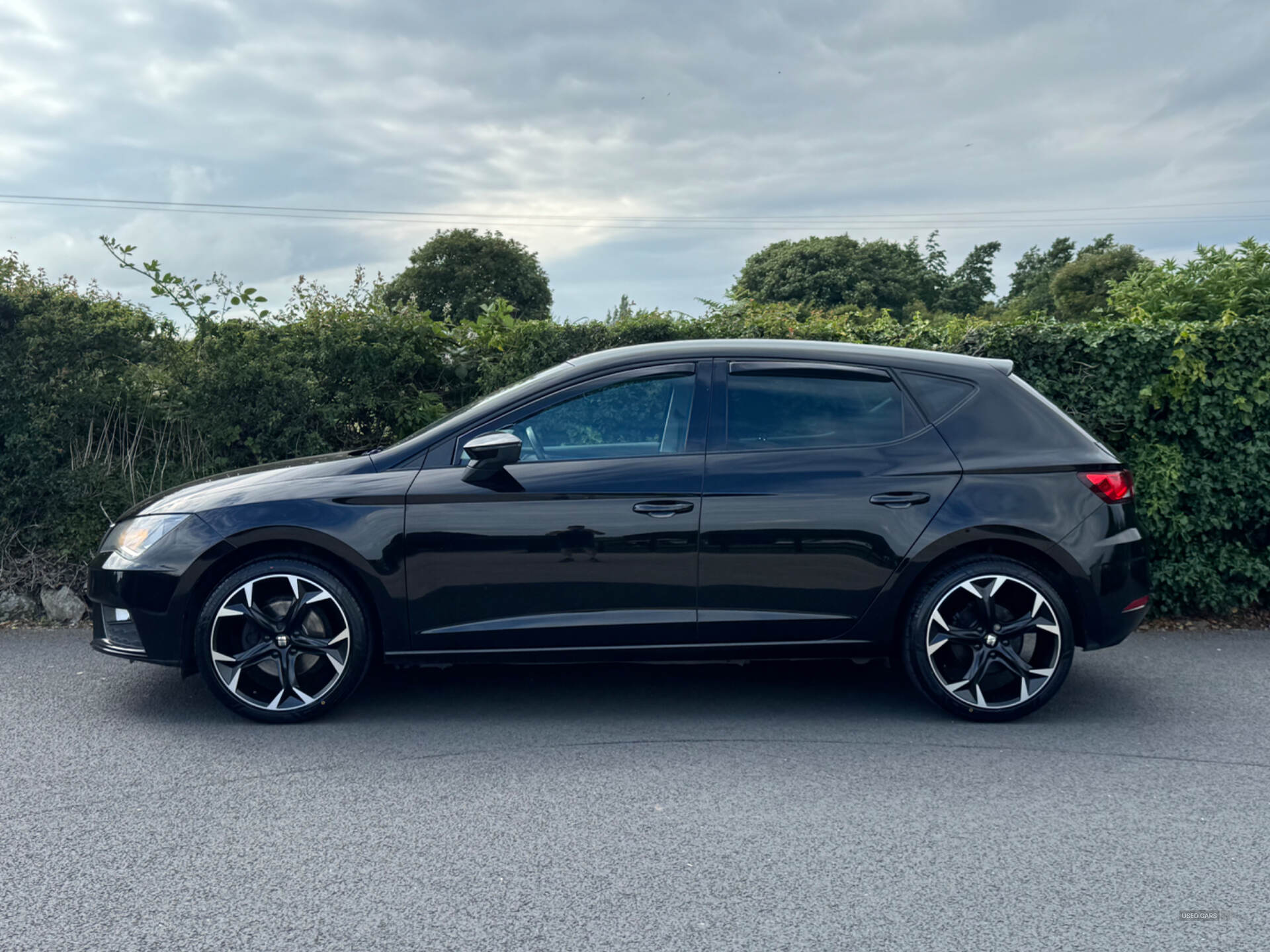 Seat Leon DIESEL HATCHBACK in Down