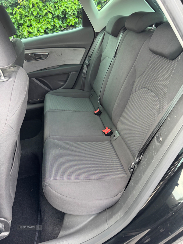 Seat Leon DIESEL HATCHBACK in Down