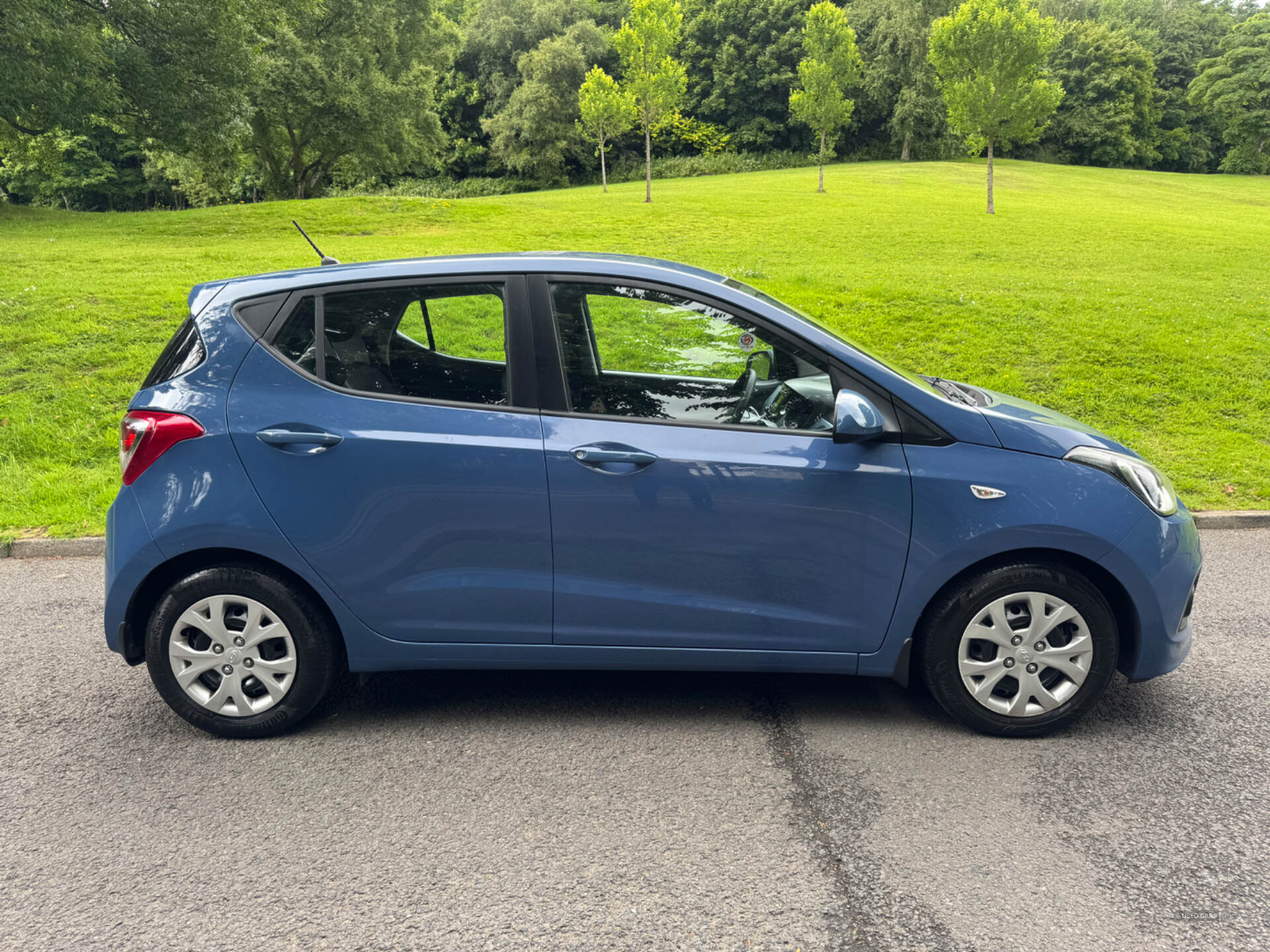 Hyundai i10 HATCHBACK in Antrim