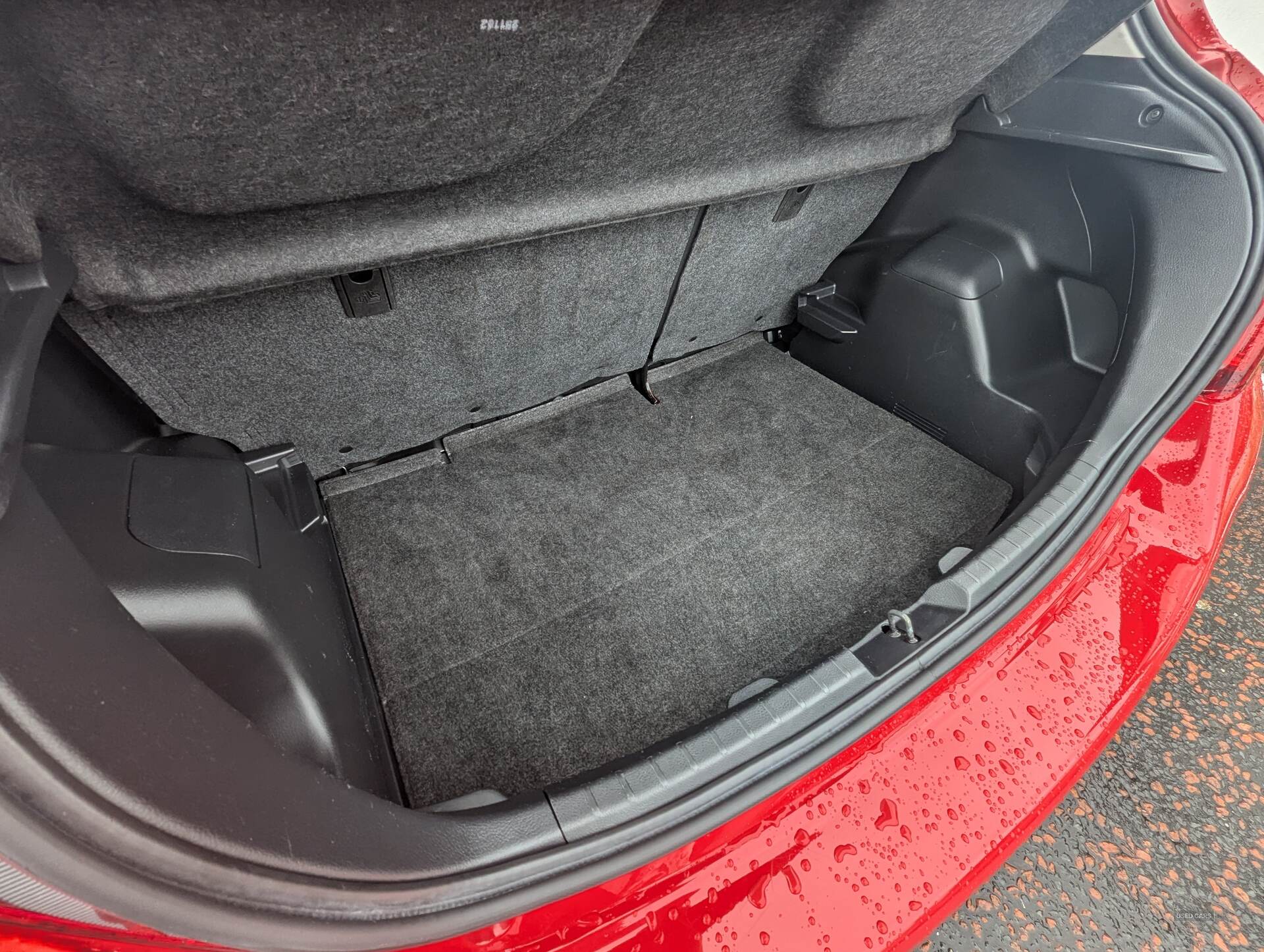 Jan 2017 Toyota Yaris 1.33 VVT-i Icon 5dr CVT