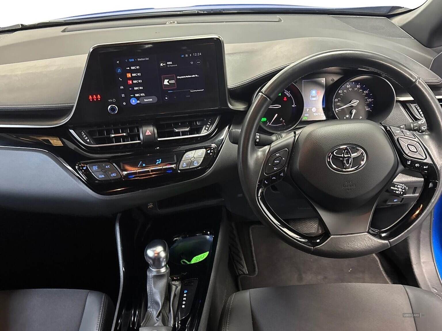 Jan 2023 Toyota C-HR 1.8 Hybrid Design 5Dr Cvt
