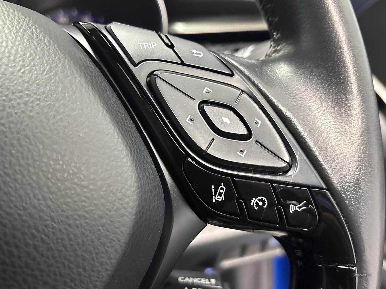 Jan 2023 Toyota C-HR 1.8 Hybrid Design 5Dr Cvt