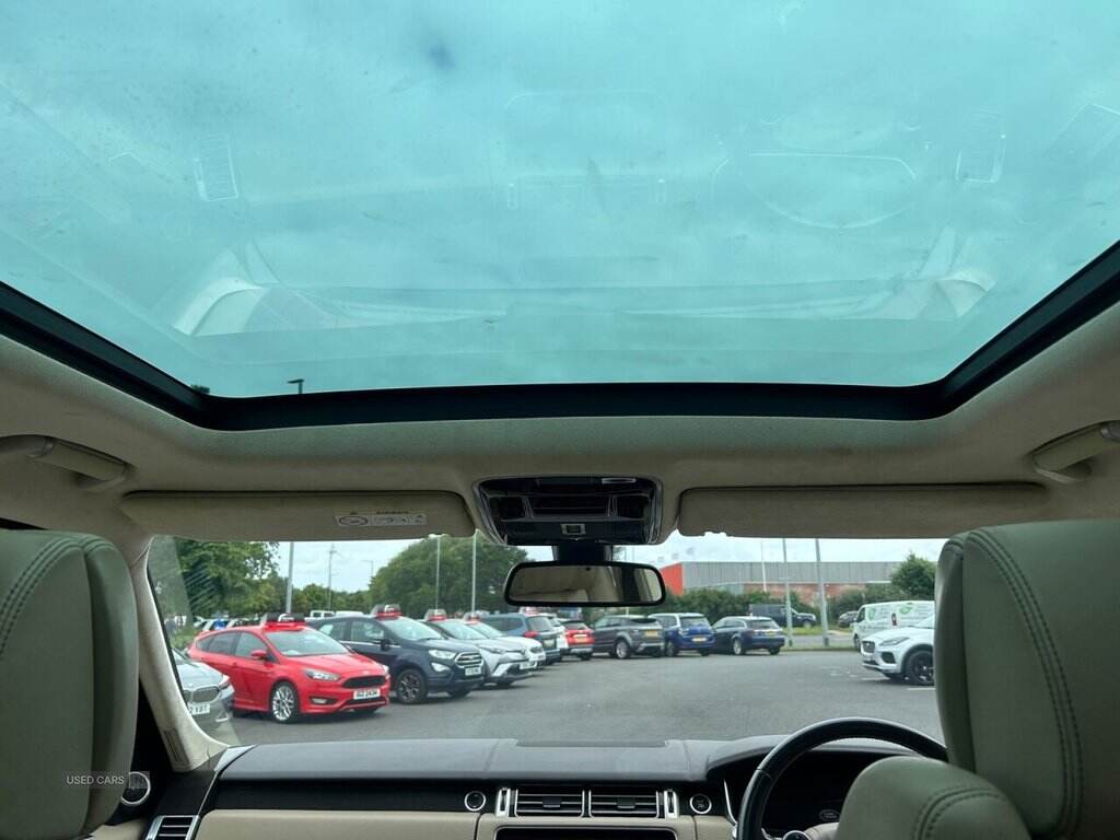 May 2016 Land Rover Range Rover 4.4 SDV8 Autobiography 4dr Auto
