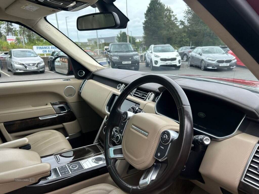 May 2016 Land Rover Range Rover 4.4 SDV8 Autobiography 4dr Auto