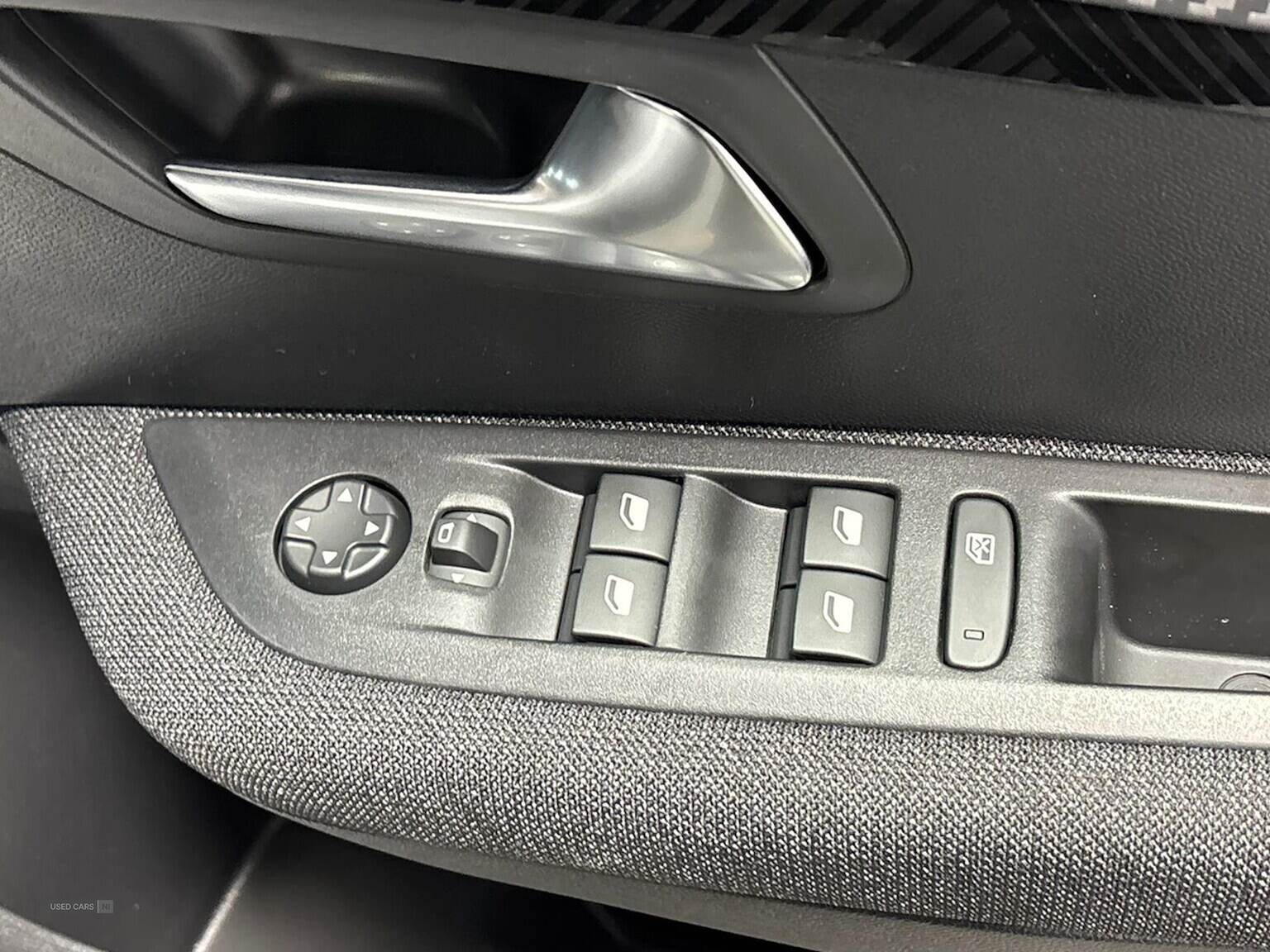 Apr 2025 Peugeot 208 1.2 Puretech 100 Style 5Dr