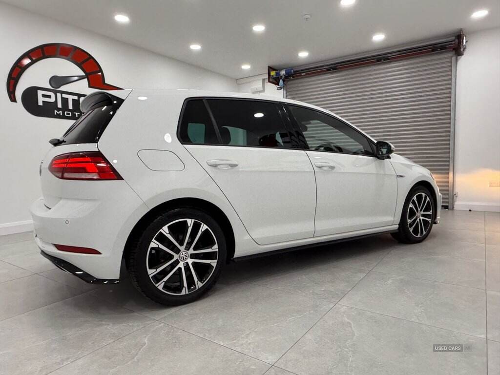 Jul 2018 Volkswagen Golf 2.0 TDI R-Line 5dr DSG
