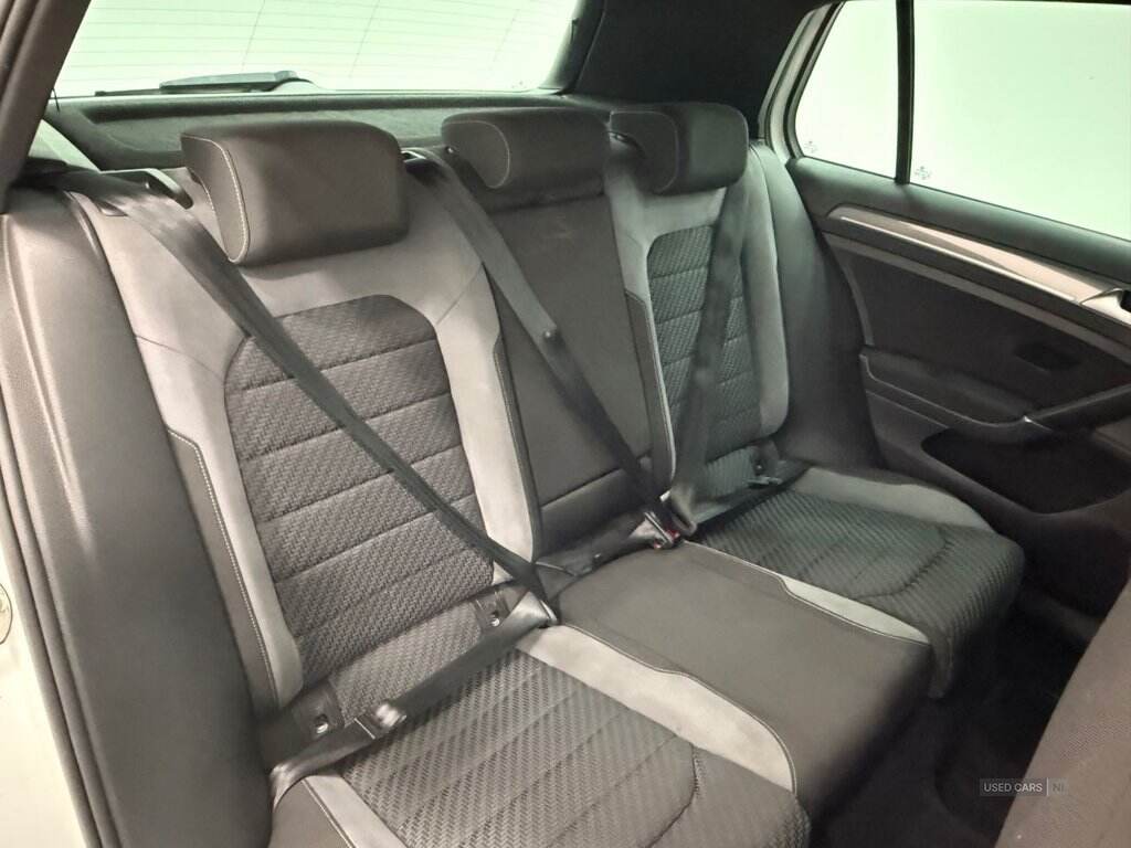 Jul 2018 Volkswagen Golf 2.0 TDI R-Line 5dr DSG