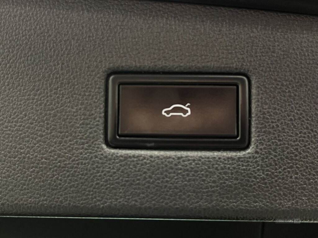 Feb 2020 Volkswagen Tiguan 2.0 TDI 150 R-LINE TECH 5 DR
