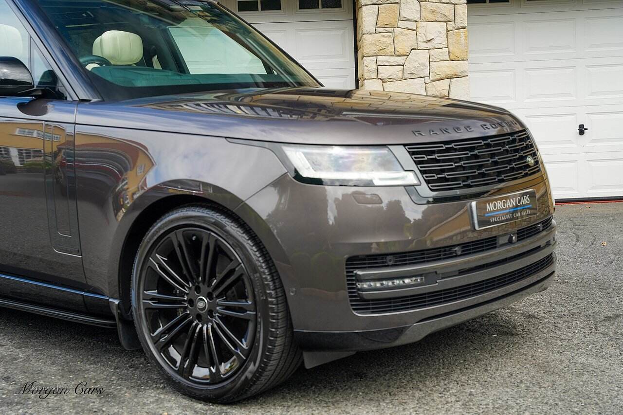 Mar 2024 Land Rover Range Rover 3.0 P400 Autobiography LWB 4dr Auto [7 Seat]