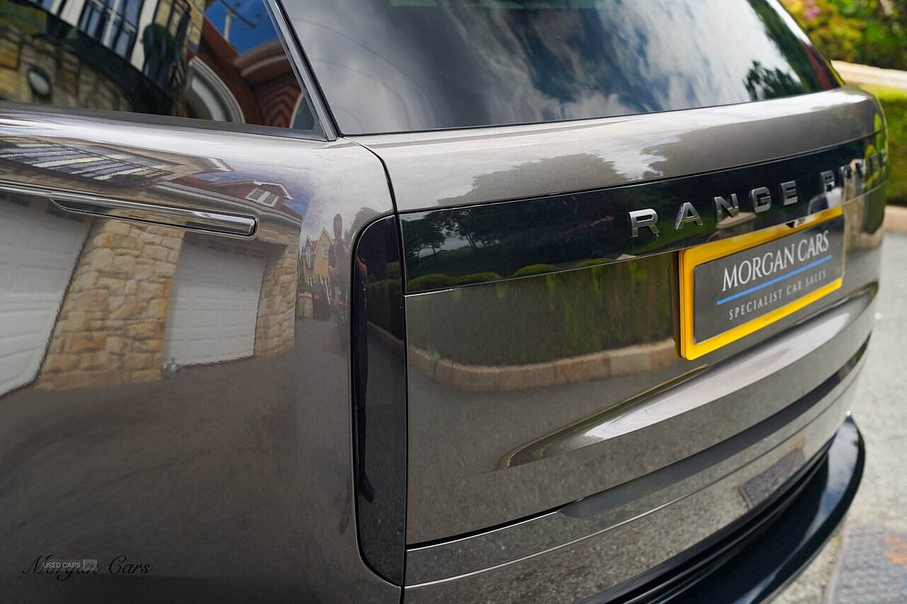 Mar 2024 Land Rover Range Rover 3.0 P400 Autobiography LWB 4dr Auto [7 Seat]