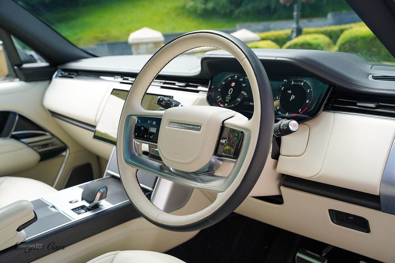 Mar 2024 Land Rover Range Rover 3.0 P400 Autobiography LWB 4dr Auto [7 Seat]