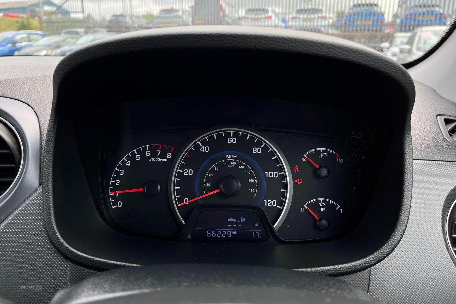 Apr 2018 Hyundai i10 1.2 SE 5dr