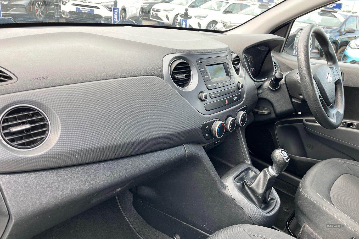 Apr 2018 Hyundai i10 1.2 SE 5dr