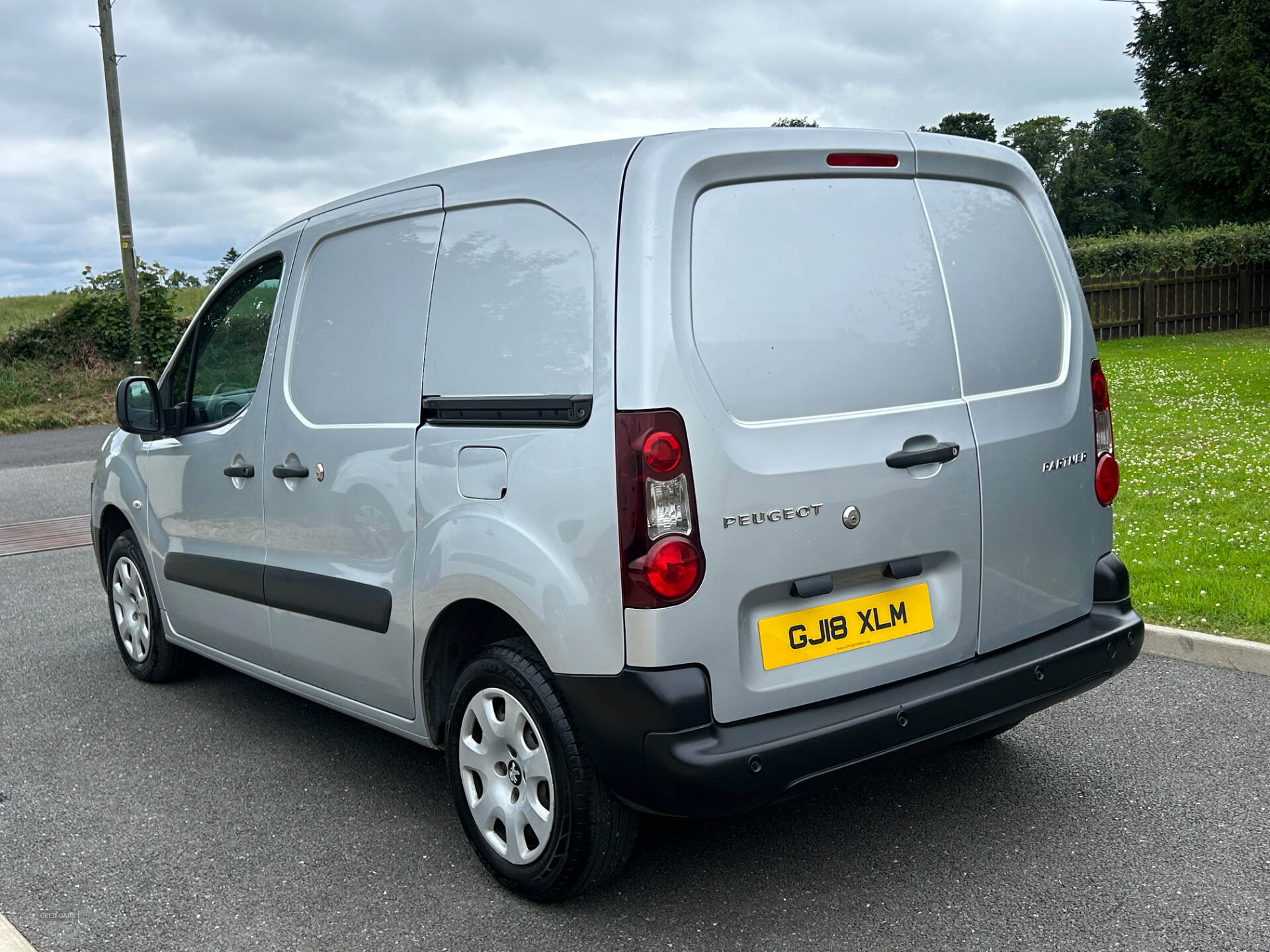 Jun 2018 Peugeot Partner 850 1.6 BlueHDi 100 Professional Van [non SS]