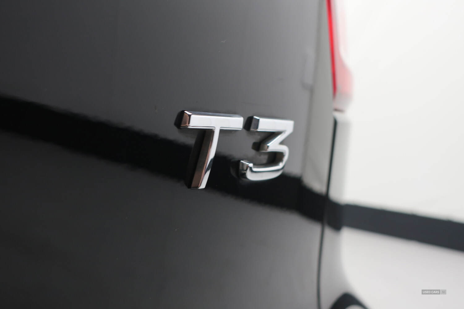 Apr 2021 Volvo XC40 1.5 T3 [163] R DESIGN 5dr