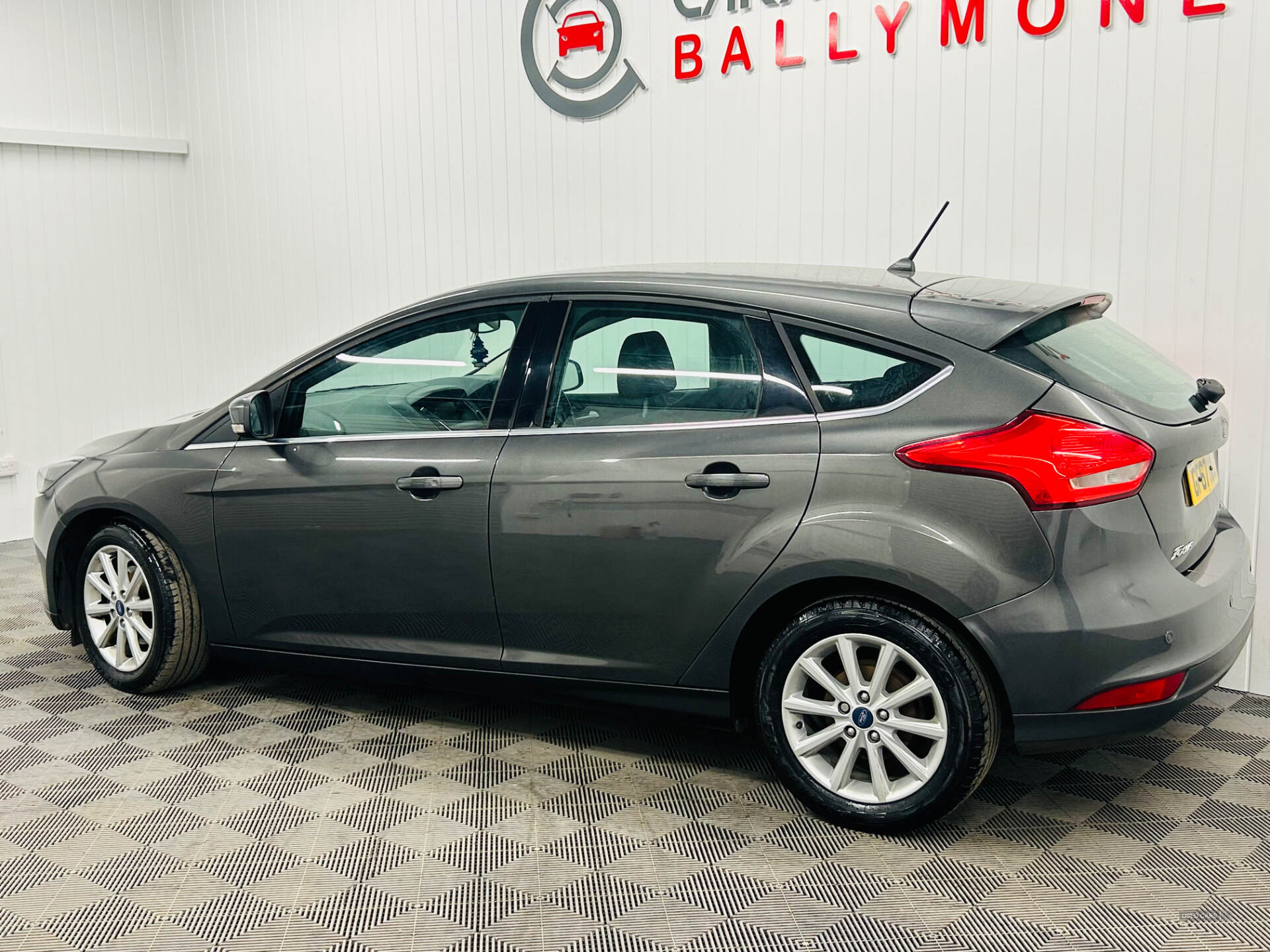 Ford Focus HATCHBACK in Antrim