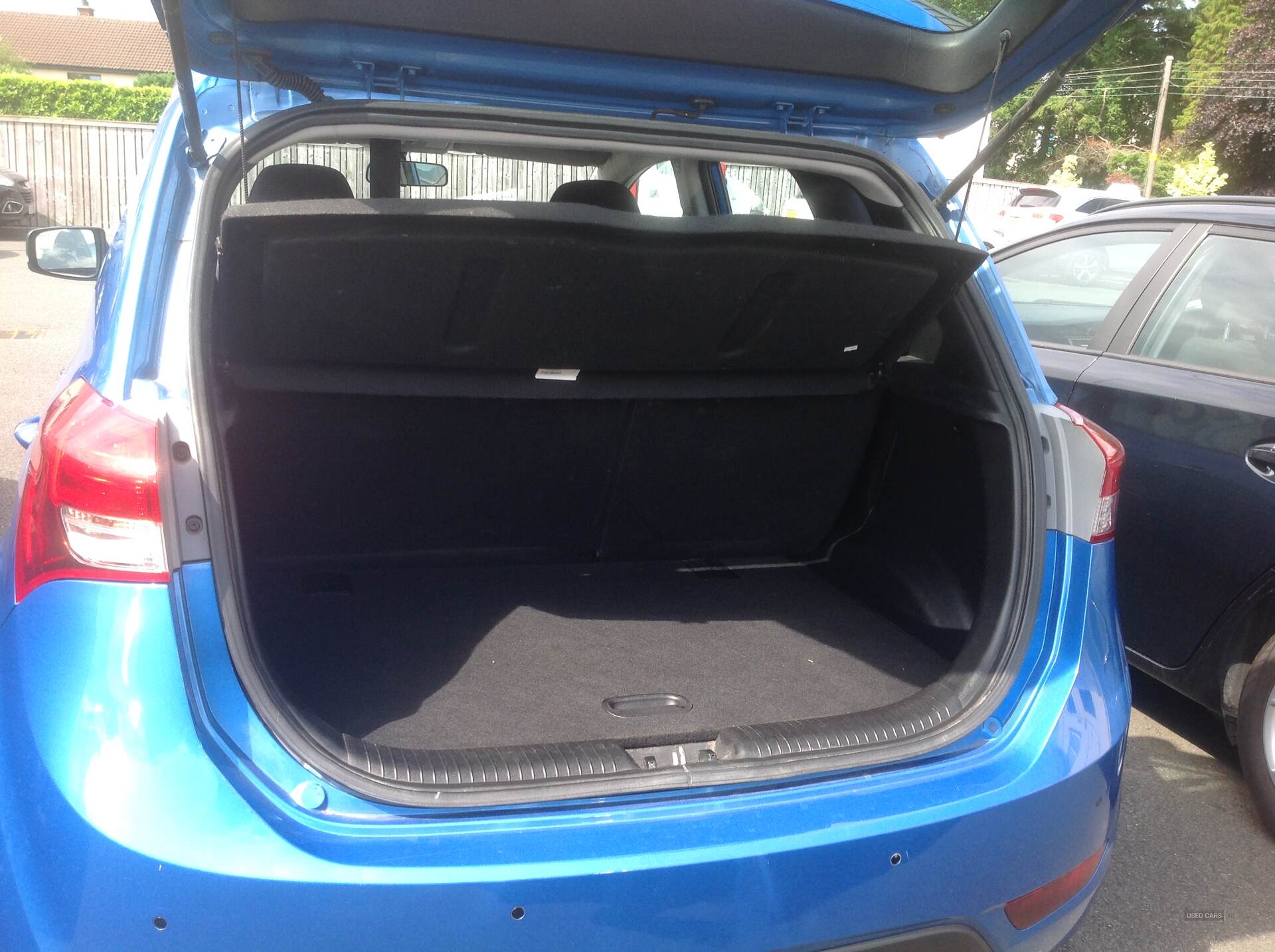 Hyundai ix20 HATCHBACK in Down
