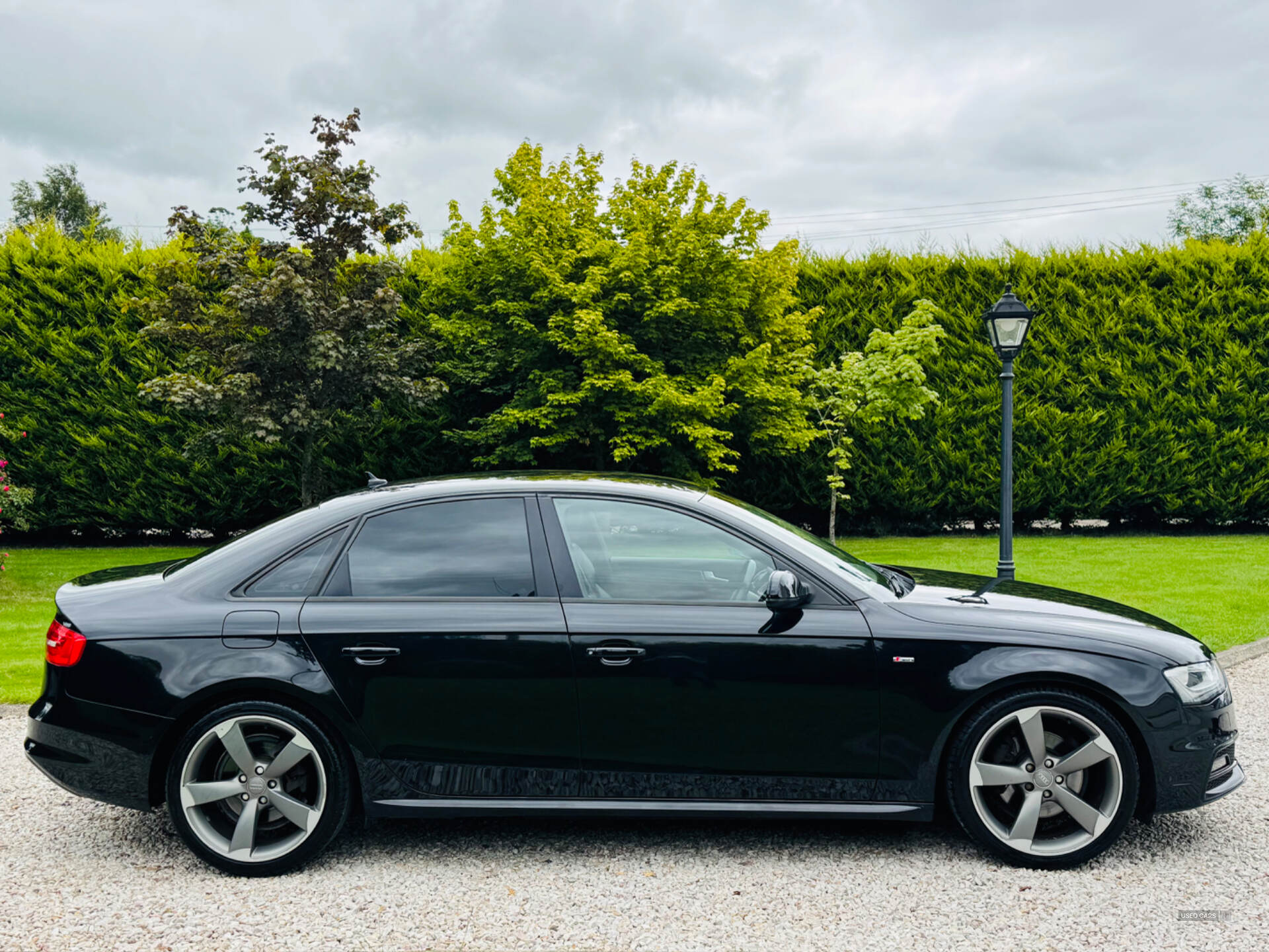 Mar 2013 Audi A4 2.0 TDI 143 Black Edition 4dr