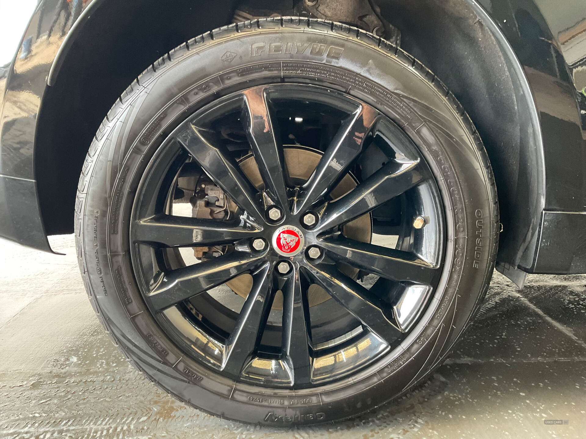 Nov 2019 Jaguar F-Pace 2.0d [180] Chequered Flag 5dr Auto AWD