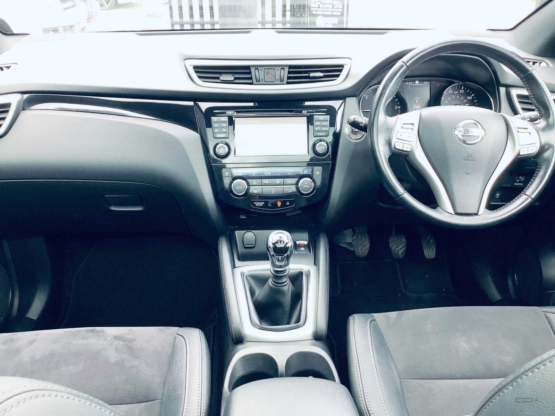 Nissan Qashqai DIESEL HATCHBACK in Down