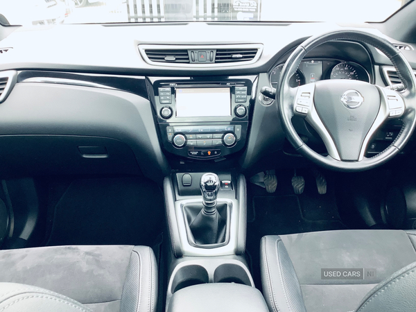 Nissan Qashqai DIESEL HATCHBACK in Down