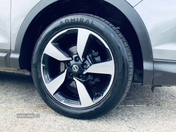 Nissan Qashqai DIESEL HATCHBACK in Down