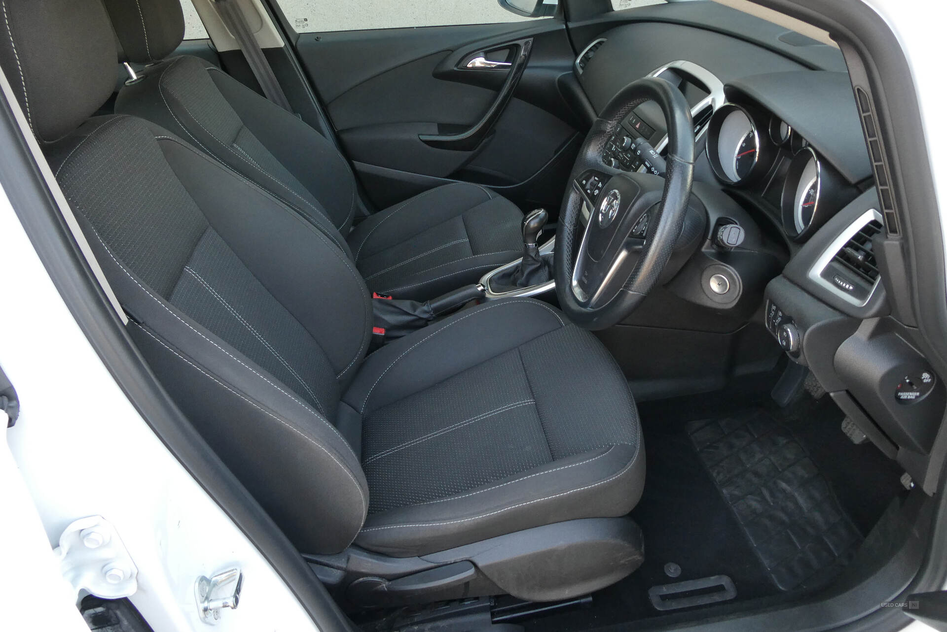Vauxhall Astra HATCHBACK in Tyrone