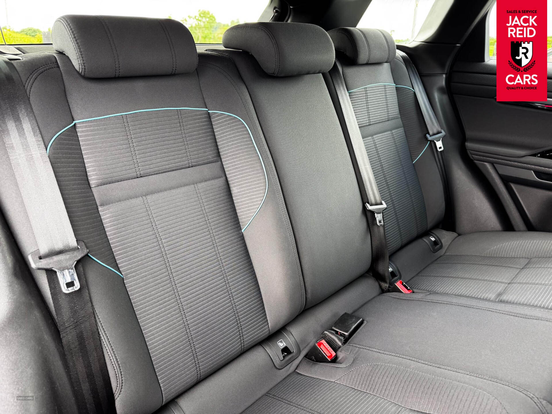 Nov 2019 Land Rover Range Rover Evoque 2.0 D150 R-Dynamic 5dr Auto