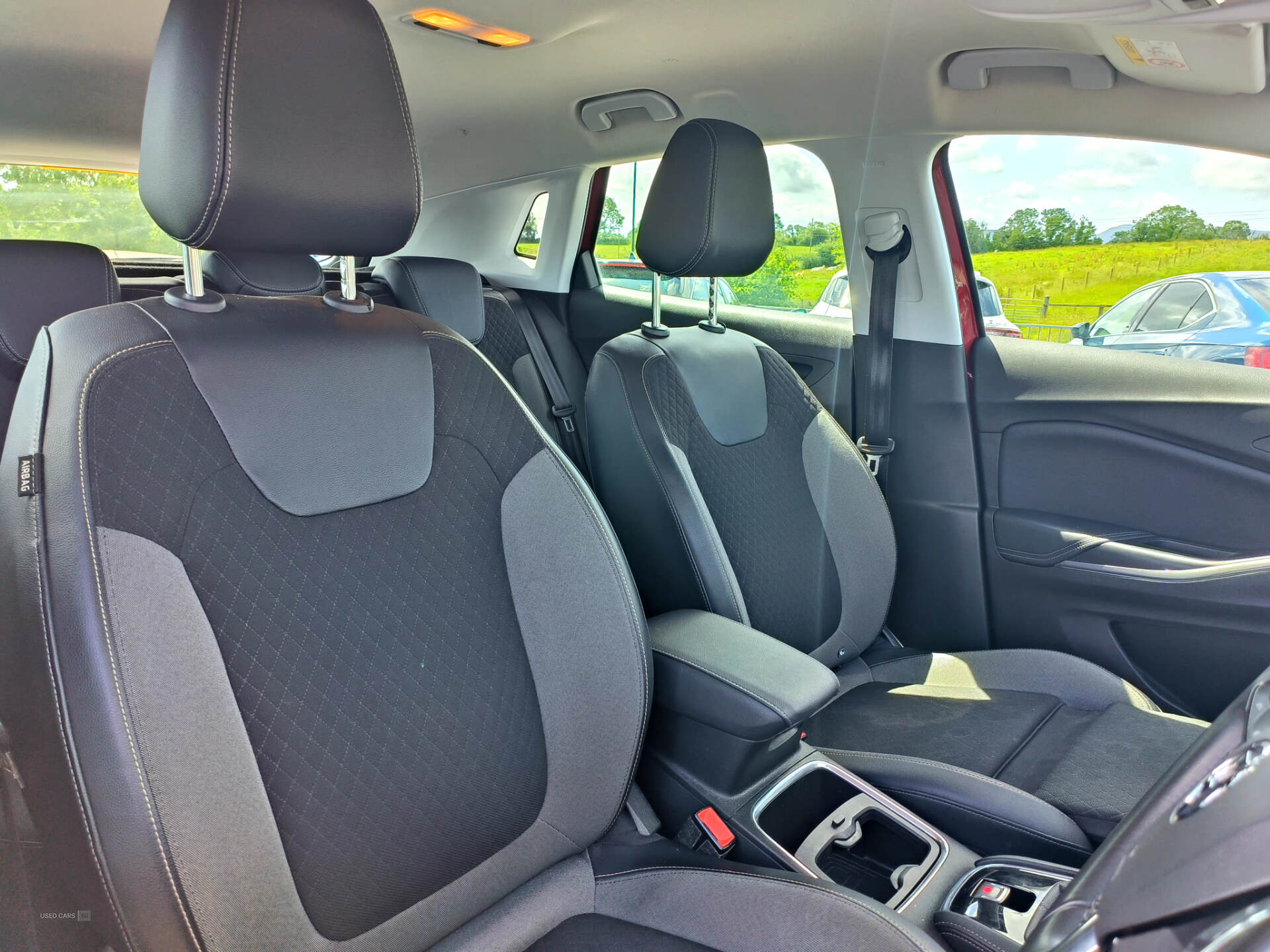 Mar 2019 Vauxhall Grandland X 1.2 Turbo Sport Nav 5dr