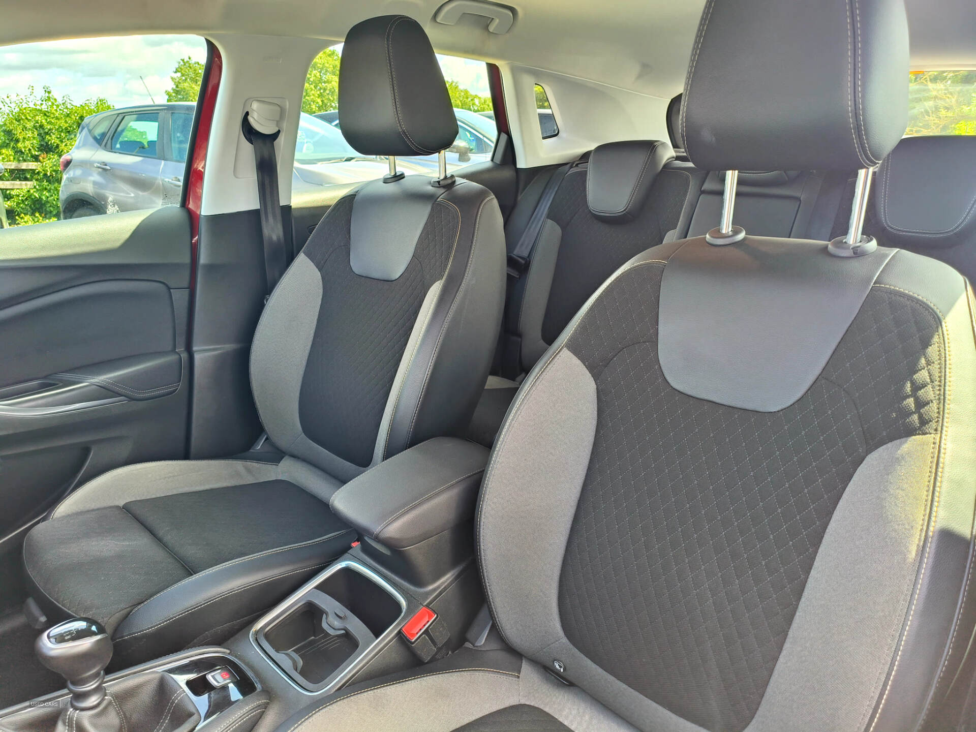 Mar 2019 Vauxhall Grandland X 1.2 Turbo Sport Nav 5dr