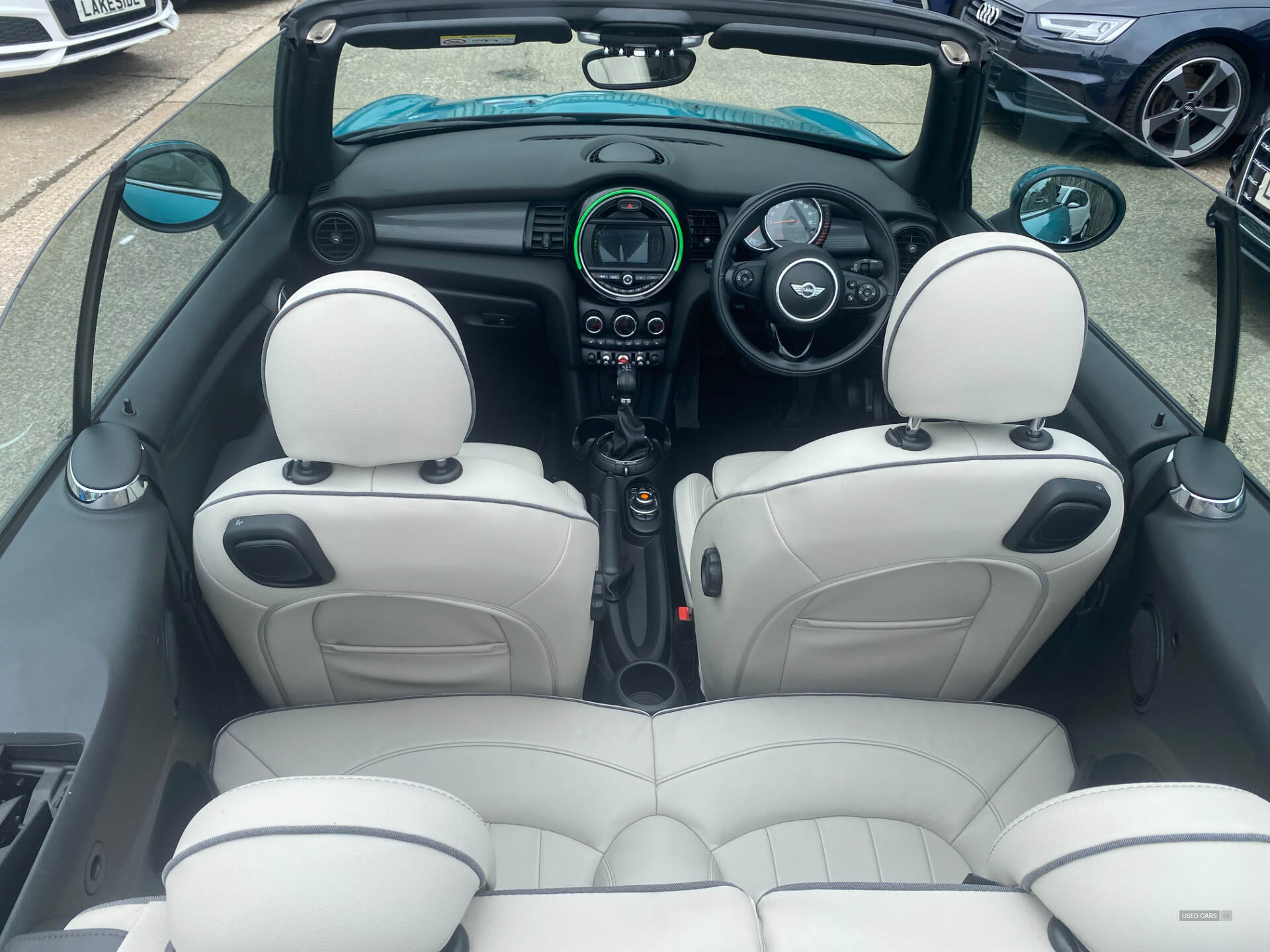 MINI Convertible DIESEL in Down