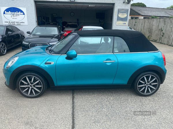 MINI Convertible DIESEL in Down