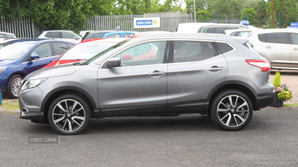 Nissan Qashqai DIESEL HATCHBACK in Derry / Londonderry
