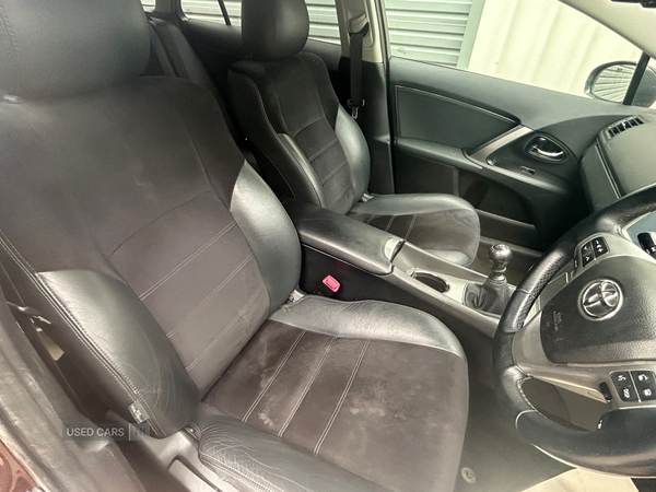 Toyota Avensis DIESEL TOURER in Tyrone