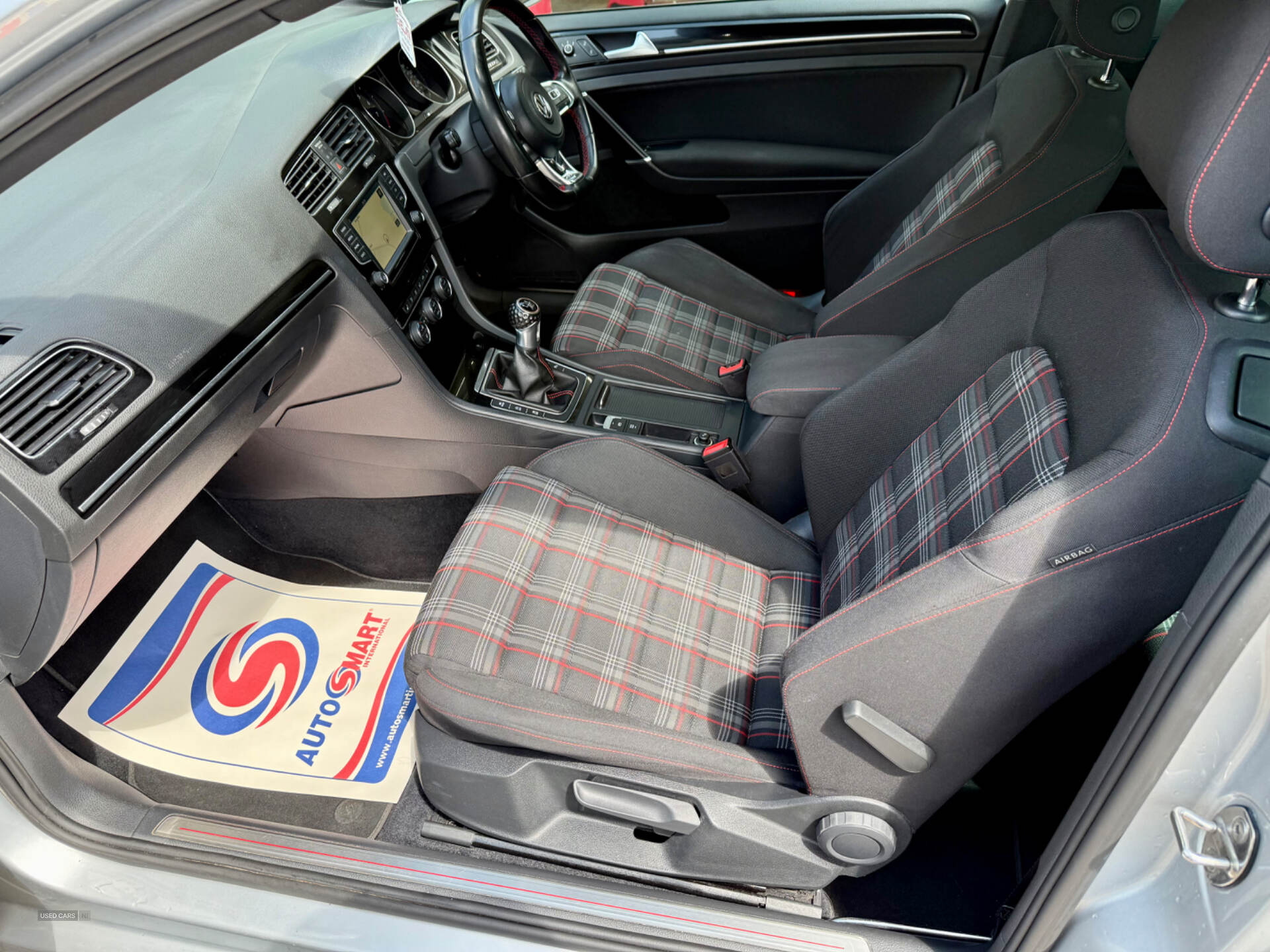 Volkswagen Golf HATCHBACK in Derry / Londonderry