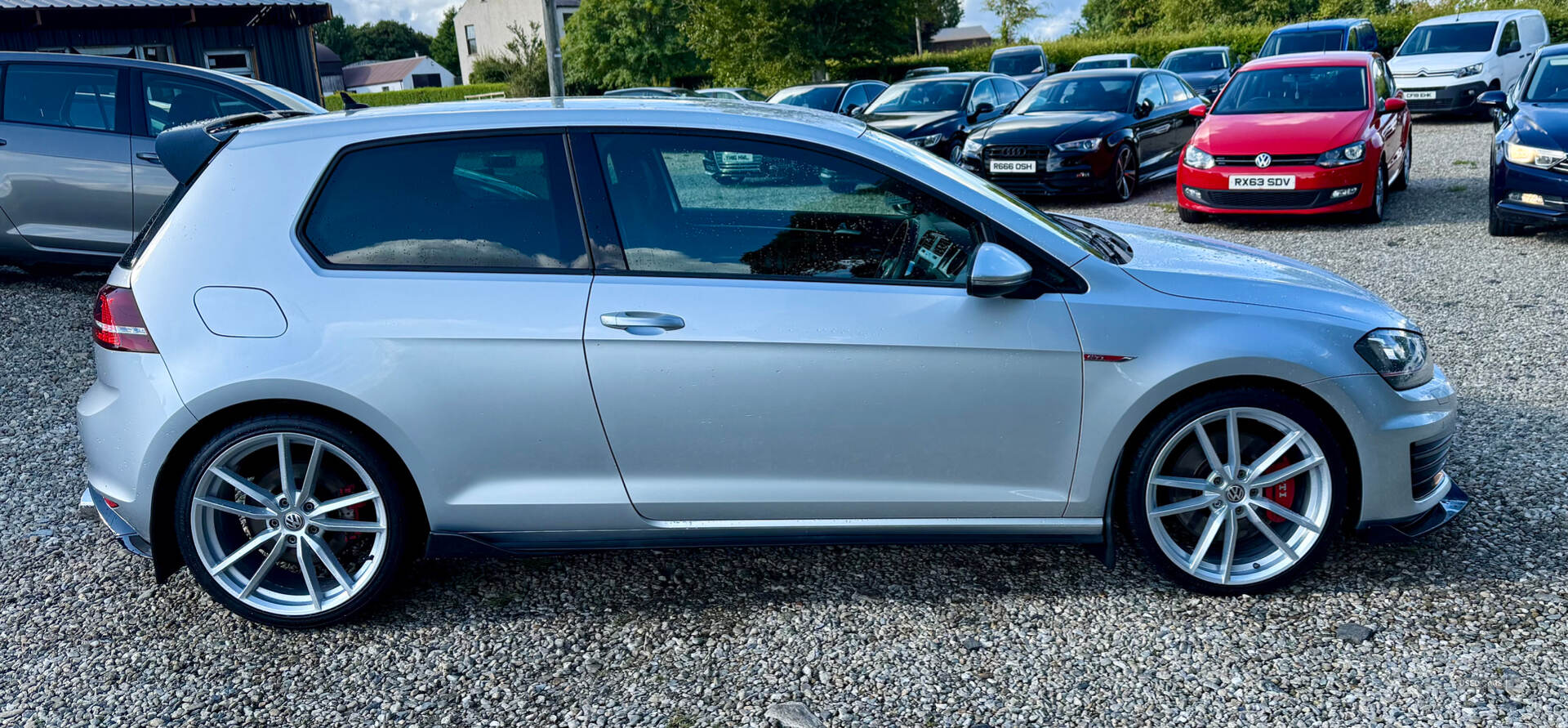 Oct 2016 Volkswagen Golf 2.0 TSI GTI 3dr [Performance Pack]