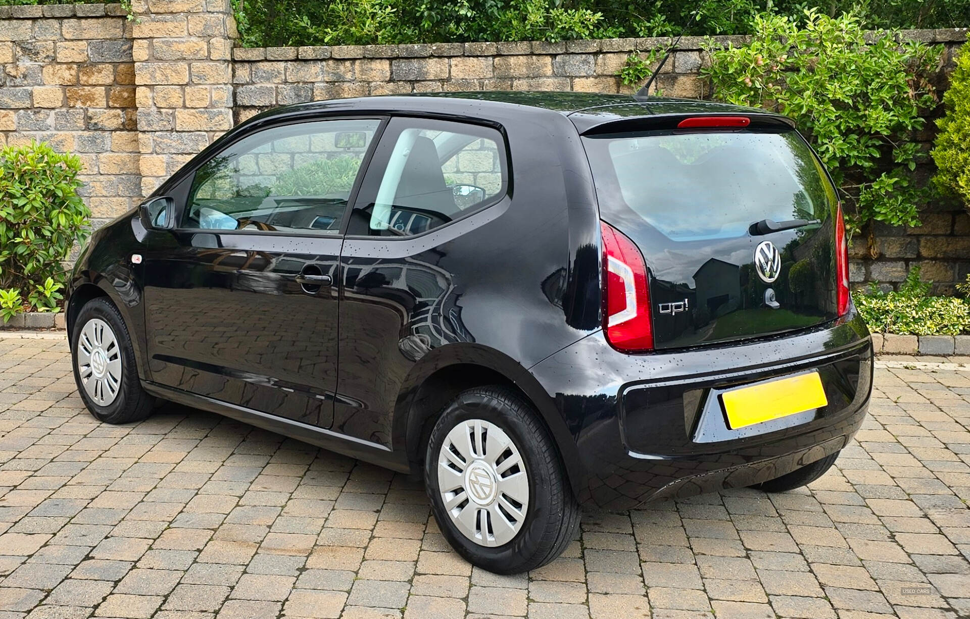 Apr 2012 Volkswagen Up 1.0 Move Up 3dr