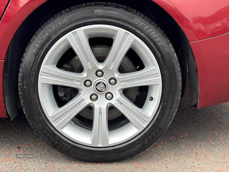 Mar 2010 Jaguar XF 3.0d V6 Luxury 4dr Auto